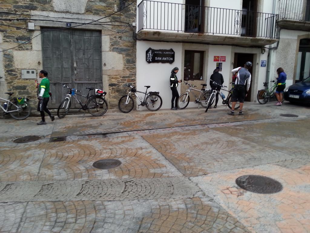 Albergue San Anton Melide Exterior photo